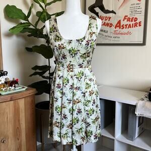 BB Dakota Floral Sundress - Size 4